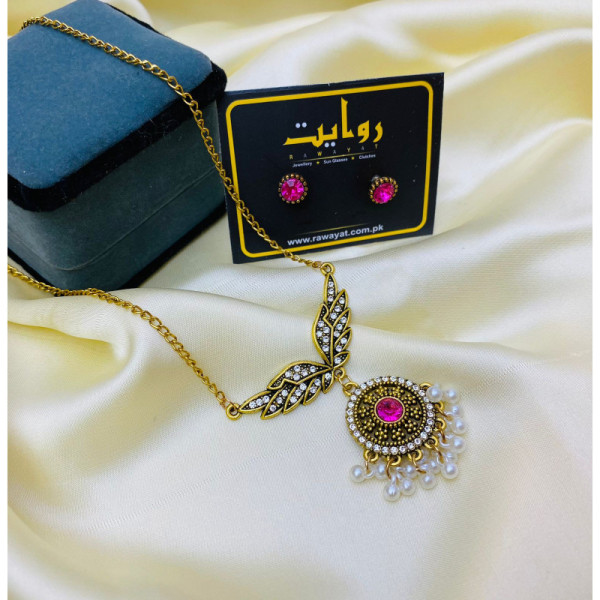 Antique Necklace-13 (Pink)