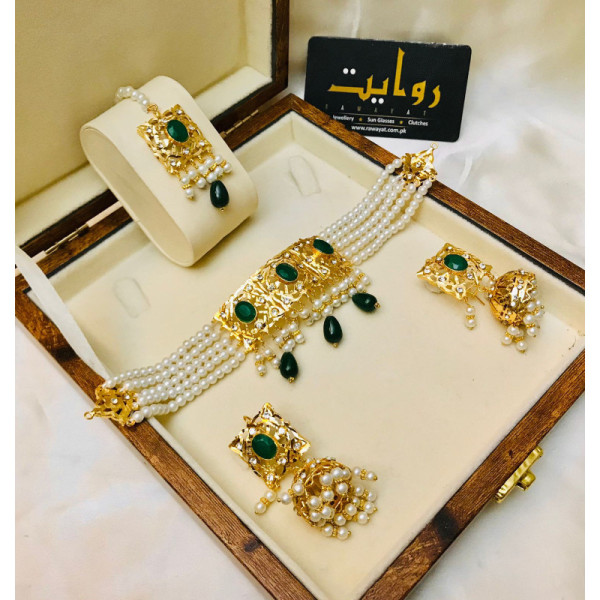 Hyderabadi Choker Set-25 (Green)