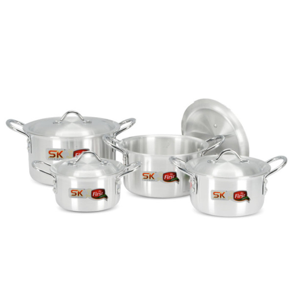 08 Pieces Aluminum Magna Casserole Set - 30 to 38 cm