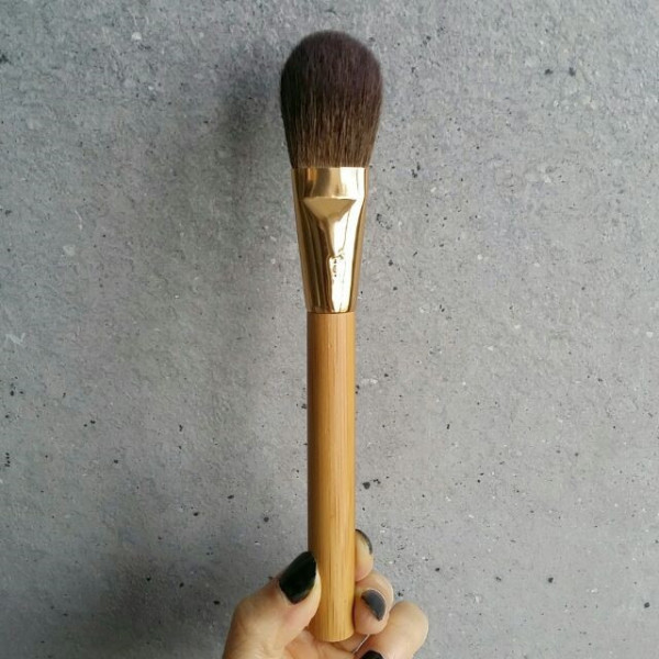 TARTE MAKEUP BRUSH 03