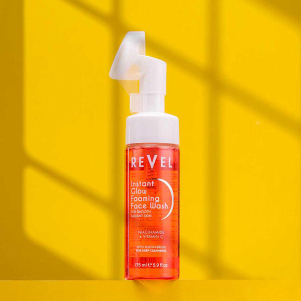 Revel Foaming Face Wash Instant Glow with Built-In Brush 175ml